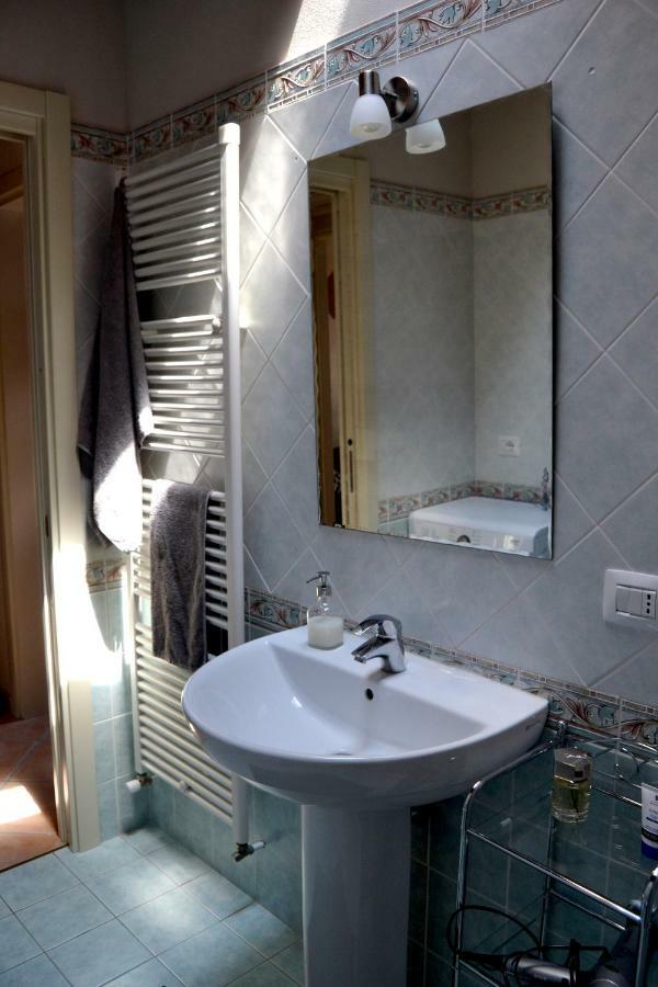 Appartamento Downtown In Parma Esterno foto